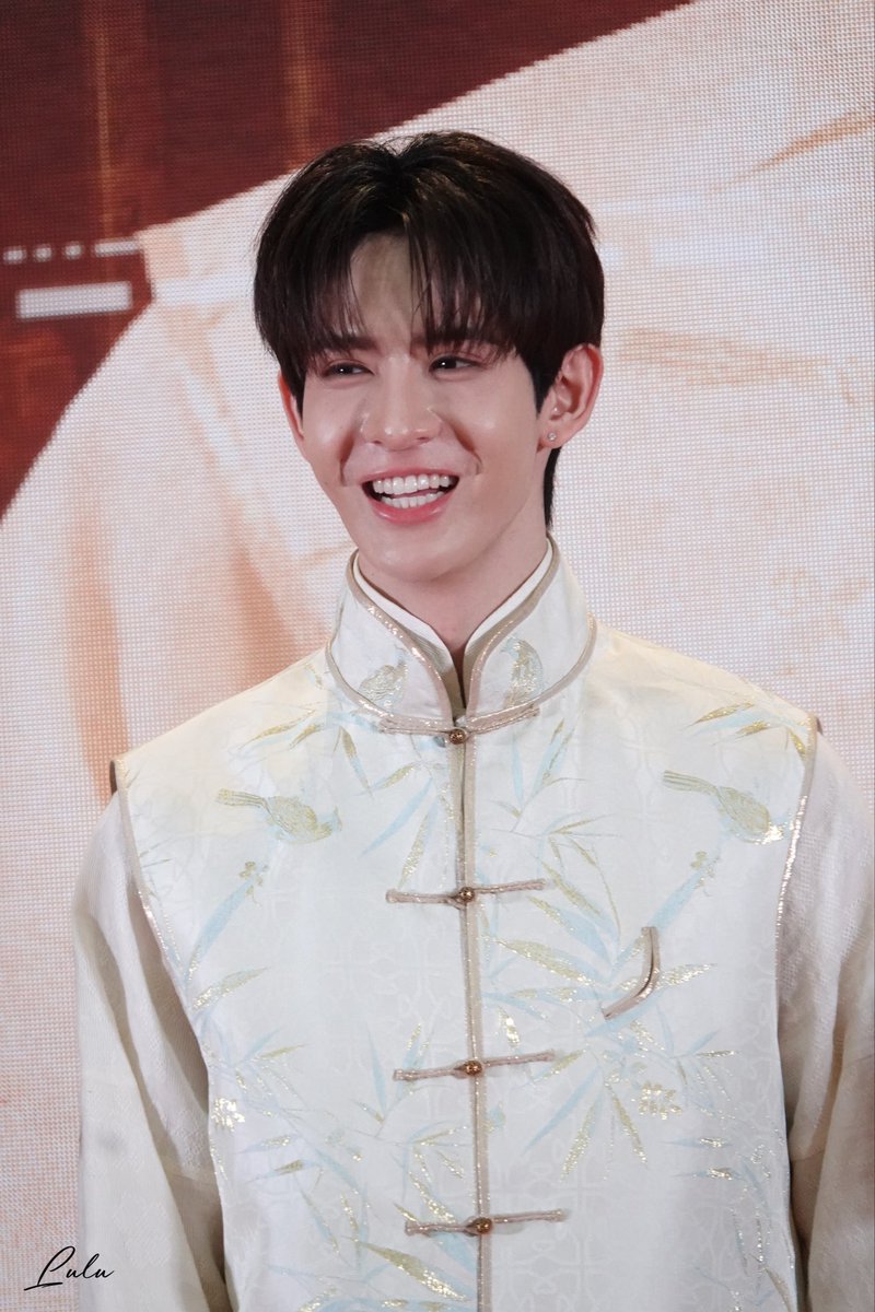 乖乖～

TWIN FLAMES FM IN TIANJIN 
#เปลวเพลิงคู่