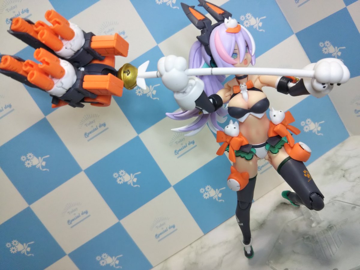 #みんなのプニモフをみせて 

「ダブルファングハンマーー！」
「ハチの巣にッ…なれぇーーー！！」

#プニモフ