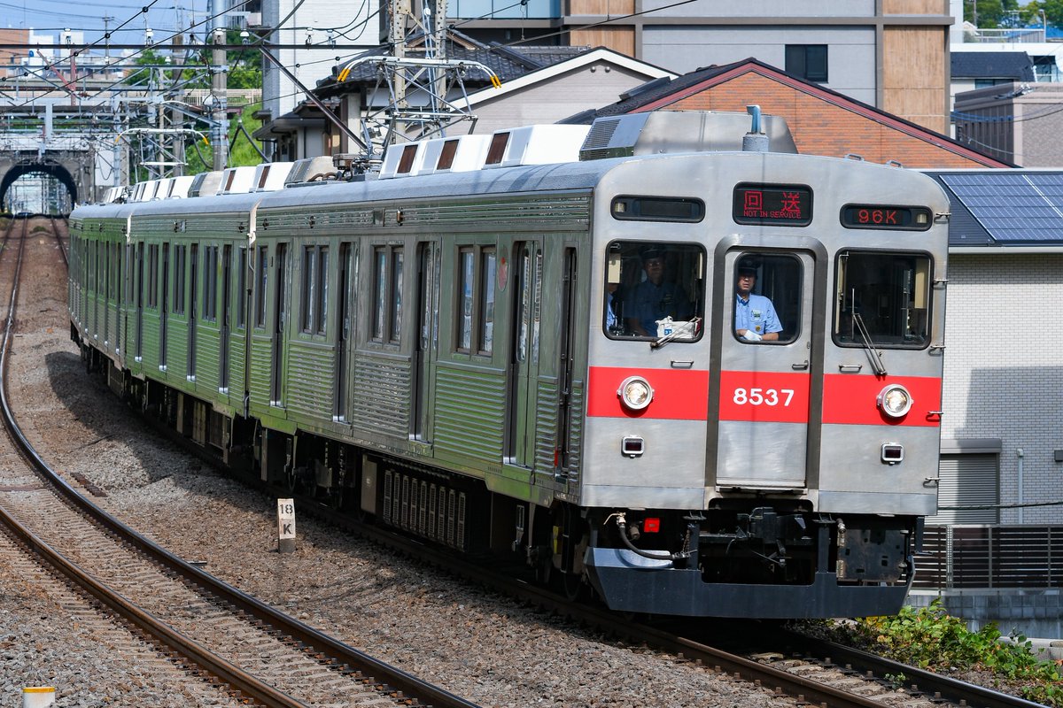 GotandauserA5's tweet photo. お盆だから亡くなった車両が帰ってくることもある https://t.co/Kzv5ZhN2AC