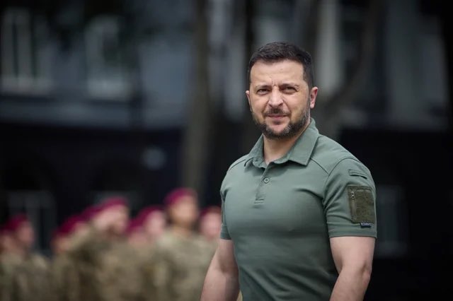 BREAKING:

Zelensky says Ukraine refuses to withdraw its troops from the Donetsk region according to Putin’s Alaska Plan.

An emergency summit between Ukrainian, European and U.S. representatives will now be held in London. Europe also doesn’t accept Putin’s Alaska Plan.