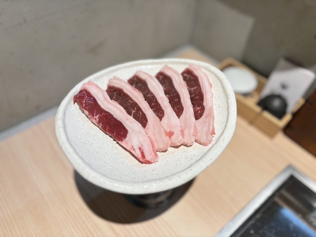 本日も予約が多くもう残り1席のみです‼️

後は20時過ぎからのご案内になる早い者勝ちなのでご予約はお早めに！！