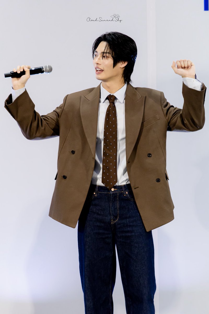 Sthwithbrightw1's tweet image. เด็กเร็กน้องวินตลอดไป จะเป็นอยู่อย่างนี้แหละจะให้เป็นแค่น้องวิน🤗

WIN BOOST YOU LOOK

#InfinitymedicalclinicxWin
#winmetawin @winmetawin