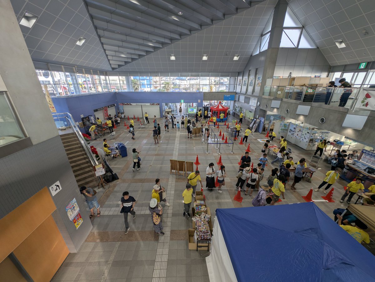 伊豆大島夏まつりスタートしました！
ステージイベント、縁日屋台、キッズスペース、それぞれスタートしております！
ぜひお楽しみください🏮