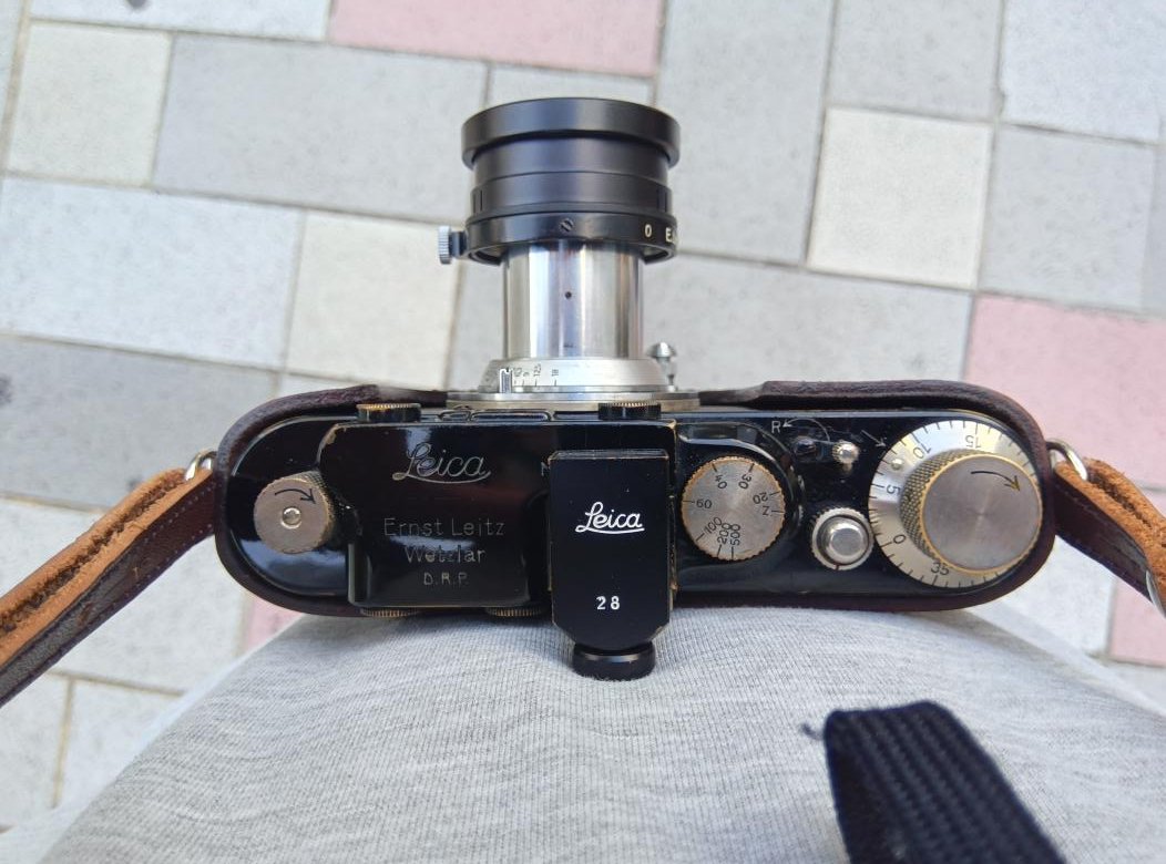 今日のお供
Elmar5cm f/3.5と
W−nikkor 3.5cm f/2.5持ってきた
可愛い