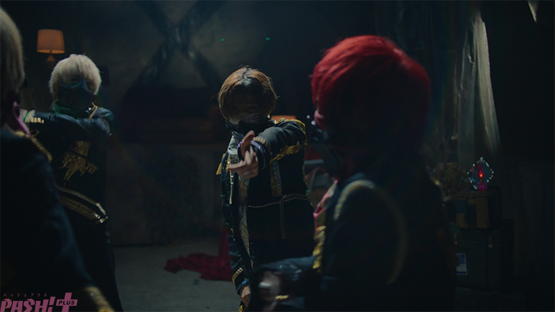 magazine_pash's tweet photo. 「騎士X - Knight X -」新体制初の実写MV『XSlay』が日本武道館でのライブ直前の8月9日に公開！

#KnightX #騎士X #騎士X武道館 #XSlay

https://t.co/x82Yw7GSRB https://t.co/N1YVyMtbJF
