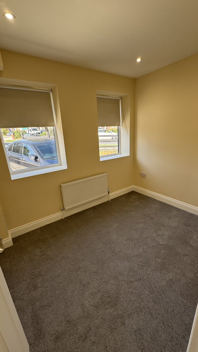 LmestatesLondon's tweet photo. NEW 2 BEDROOM FLAT TO LET
Ground floor, Garden, Parking,
rent includes gas water c/tax, 
Sheridan Terrace Northolt 
Rent £1700 pcm includes bills 
New Refurbished flat with parking 
2 Bedrooms 
New fitted kitchen with appliances
Open plan reception with kitchen
New shower room https://t.co/dqQLQ7gDBw