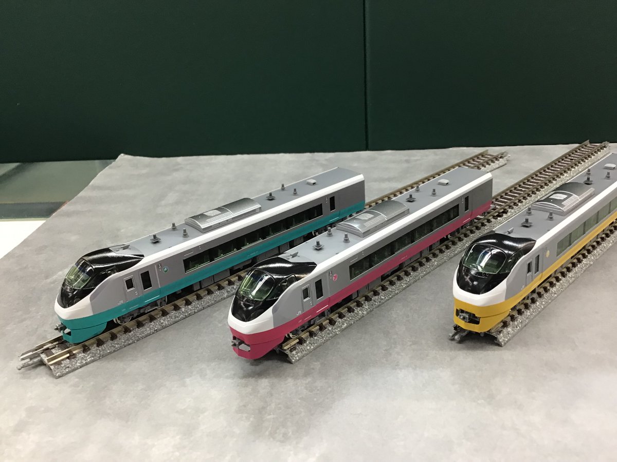 KATO #E657系 3色揃い踏み! 赤・青・黄色まるで信号機みたいですネ KATO #E657系 3色揃い踏み! 赤・青・黄色まるで信号機みたいですネ