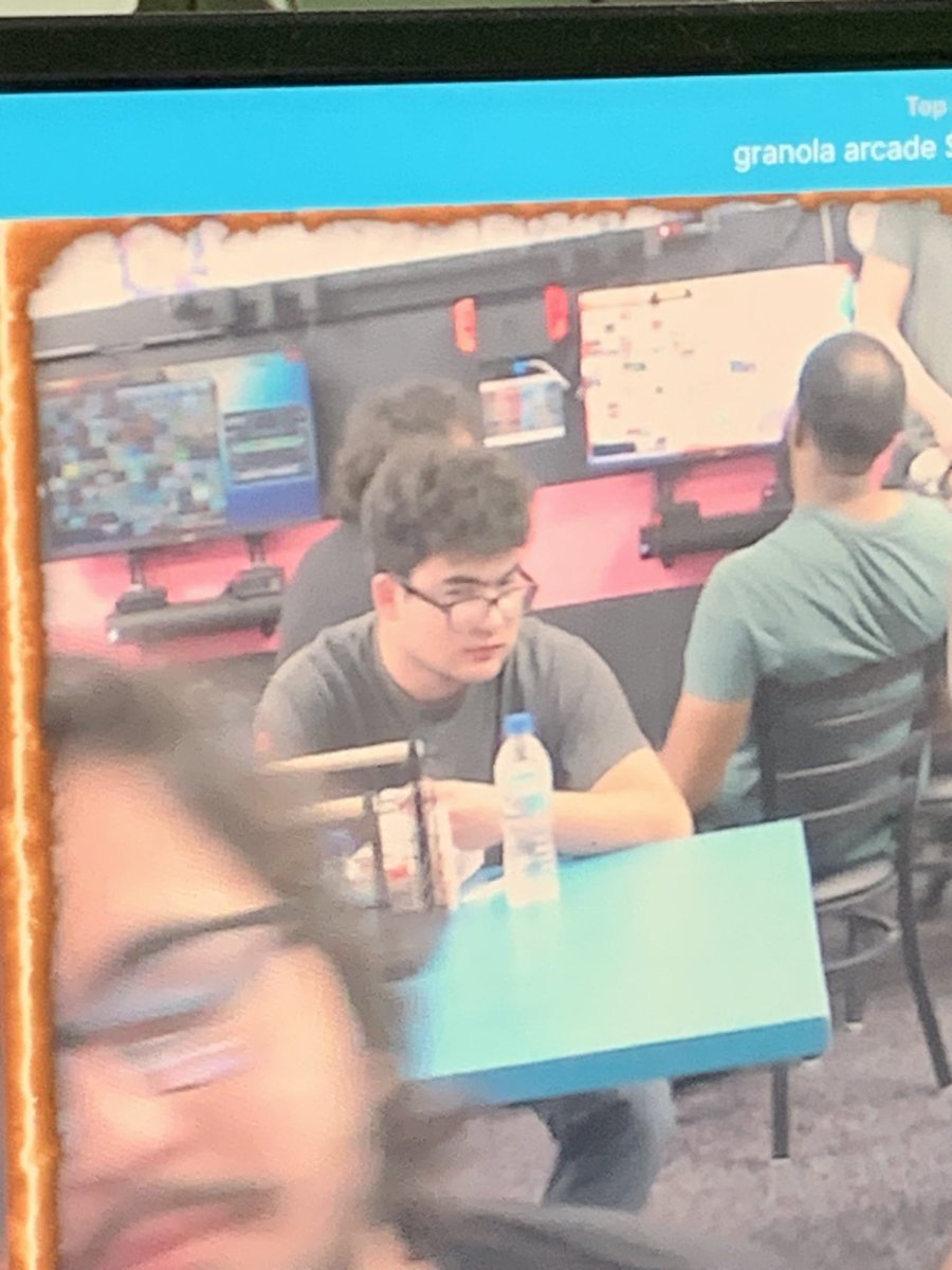 Alright important question what are we rating the winner 1-10 based on looks