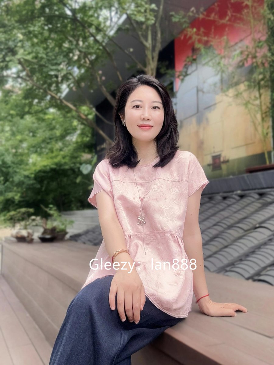 週末好呀~ 
有人找老師上課嗎？ 
#國文老師兼職 
#兼職到8月底 https://t.co/KNM2obV2VF