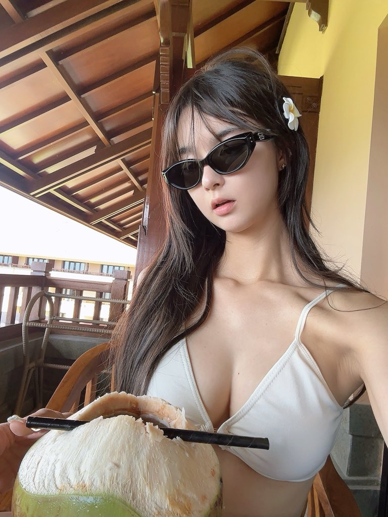 amiechikin's tweet photo. 🥥🌴 coconut https://t.co/j27LesZGG2