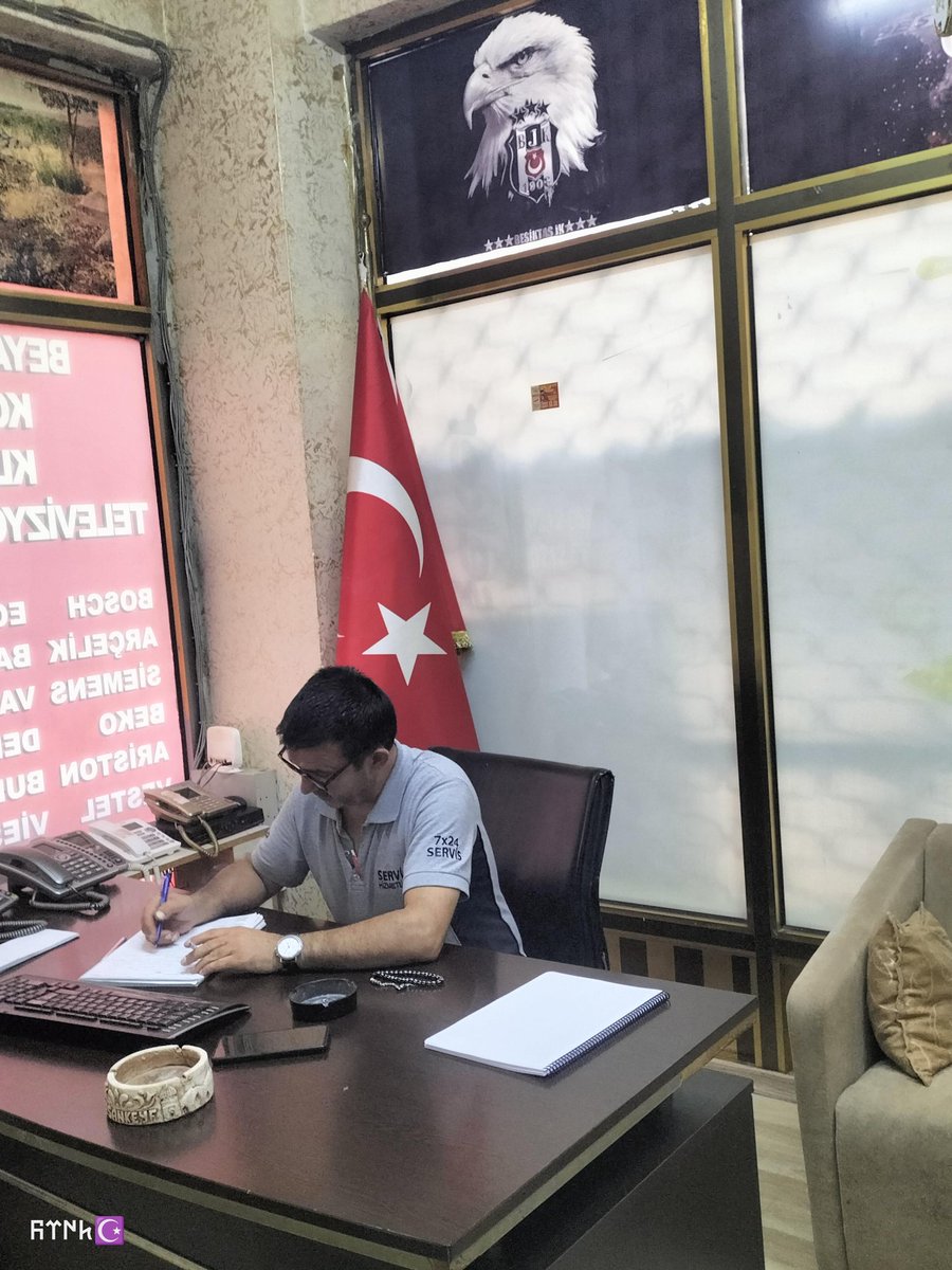 Türklüğe hizmet mi etmek istiyorsun? Türk işçi çalıştır, Türk müşteriye hizmet ver. Türk'ten alışveriş yap. Yaptığın işten, söylediğin söze, duruşuna kadar Türk olacaksın.