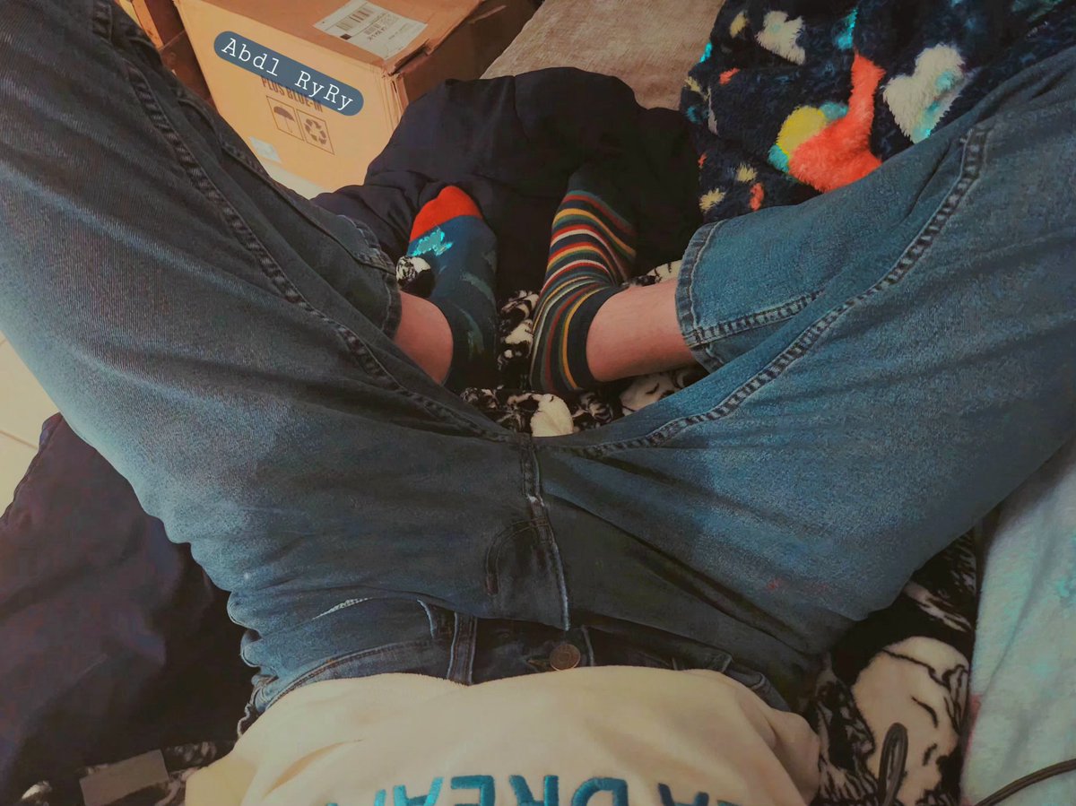 Well I had to go, so I went, and I liked it. 
#communitypee #omo #JeansWetting #abdlboy