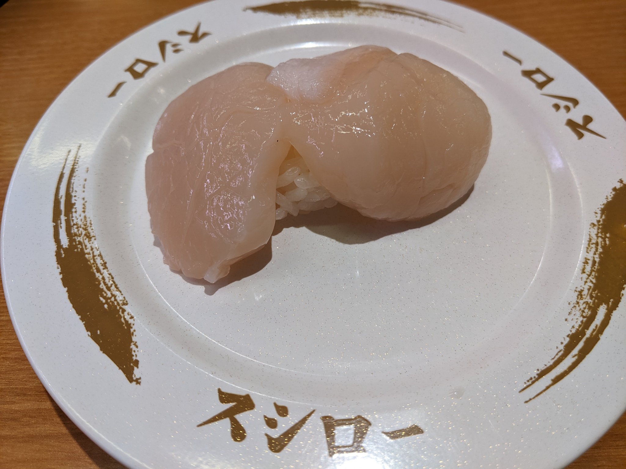 スシロー 1月8日から26日まで、 全国のスシローで 当店監修の鶏もも唐揚げ