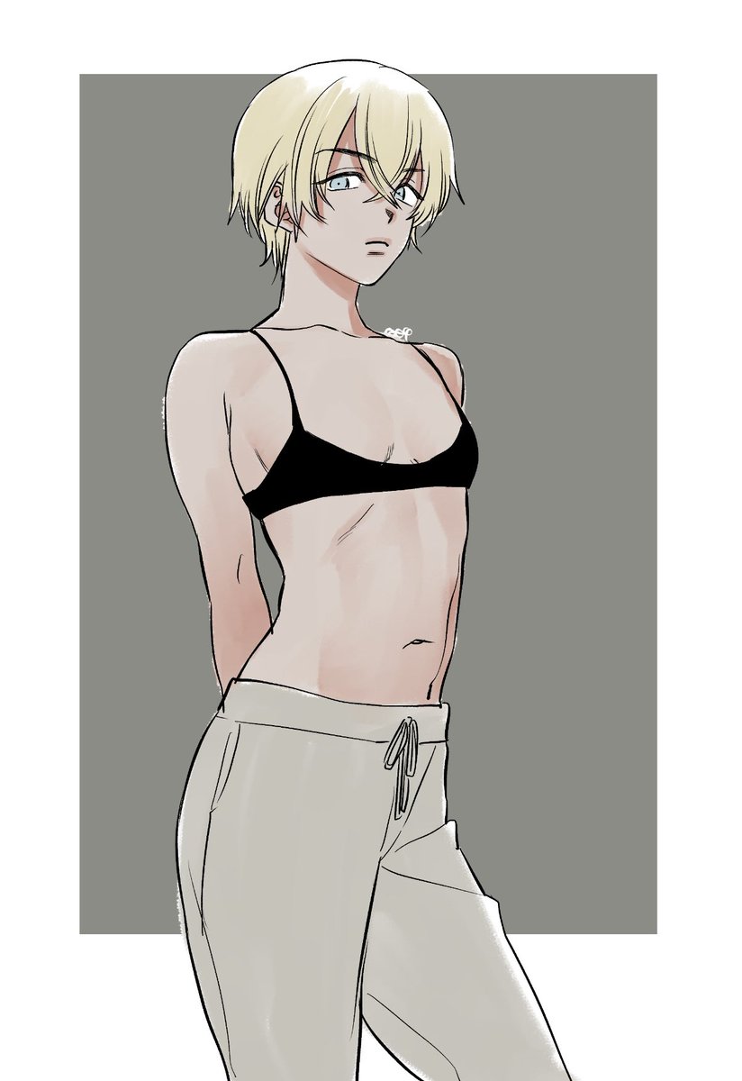 にょれ
このサイズでしか出来ないこういうトップス好き