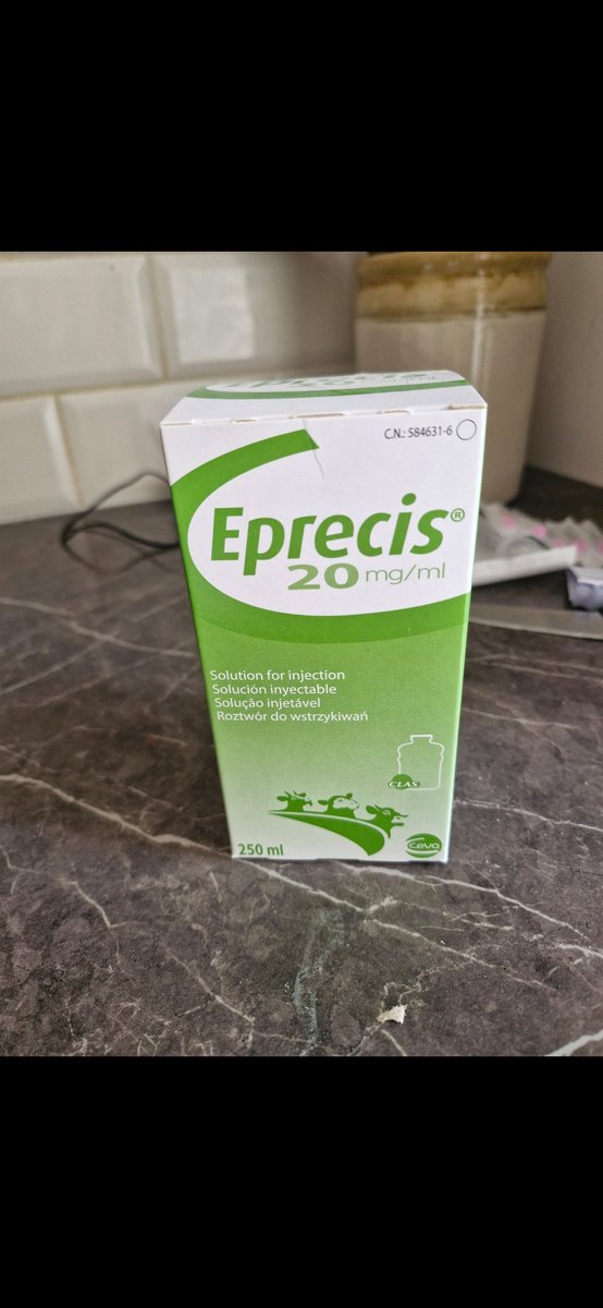 2pintpaddy's tweet photo. Cows were injected with Eprecis for lungworm on the 3rd july , they got a second shot this morning. Cows coughing again in the mornings.
They also got Spotinor pour on for flies , ticks etc.
#LungWorm #Eprecis #Spotinor https://t.co/l550H0KPGz