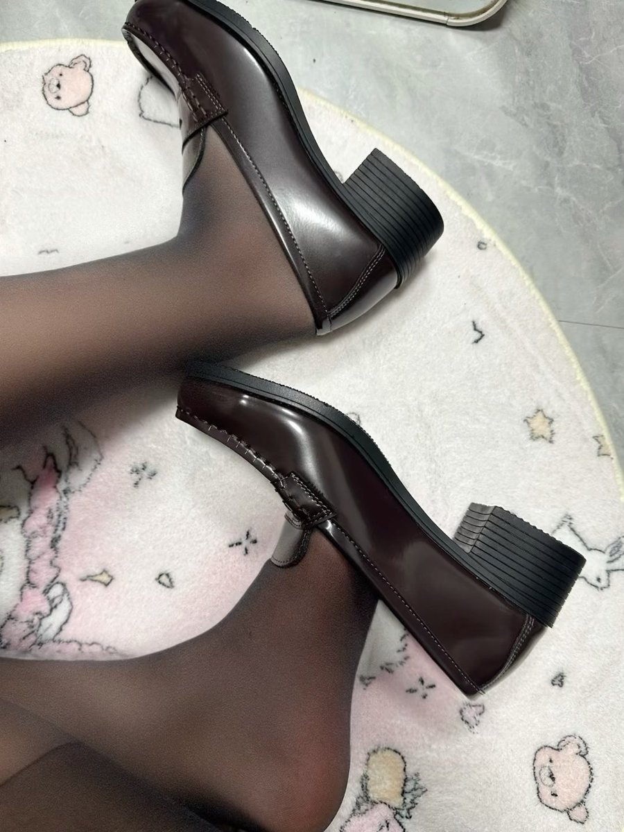 张嘴🍫然后跪着舔^_^#恋足癖