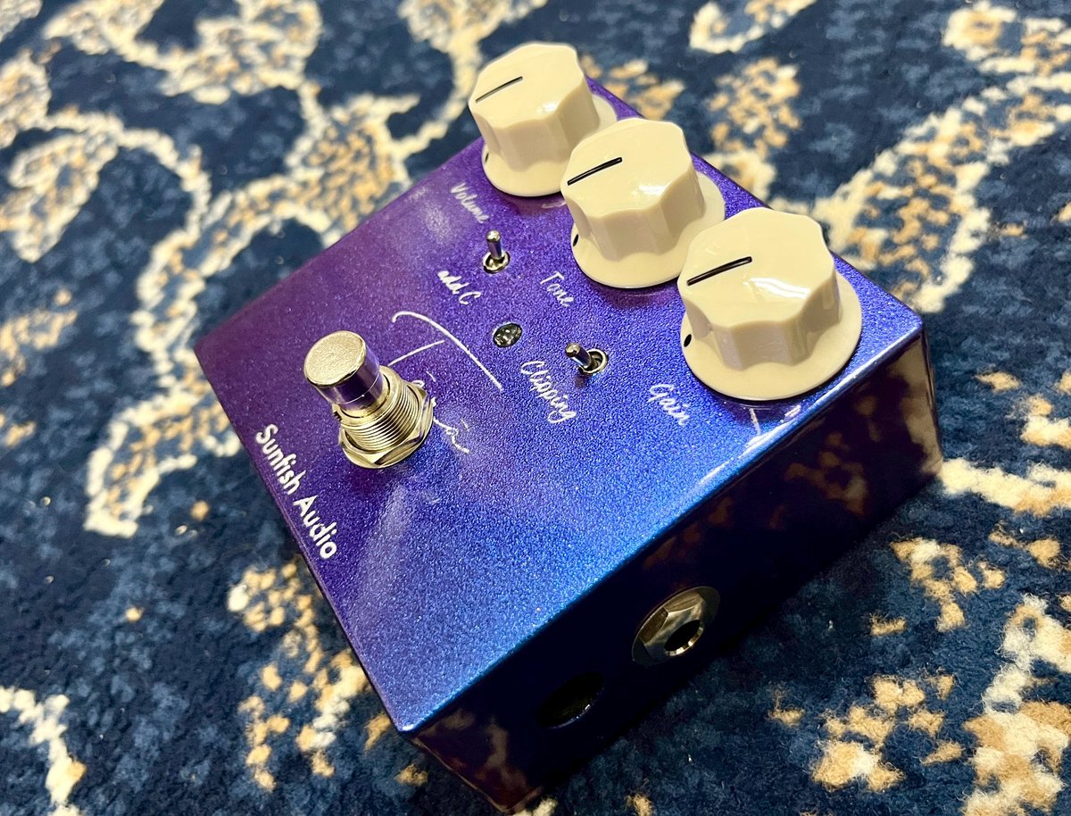 shima_kichijoji's tweet image. 【限定ペダル追加】
＃ストキチ
(@stompskichijoji )

にて1台限定。
ストキチのために作って頂きました！
ビジュアルが良すぎる。

Sunfish audio
OverDrive "Tara"Aurora ver

¥42,900(税込)

501
ペダル三銃士ブースにて販売。