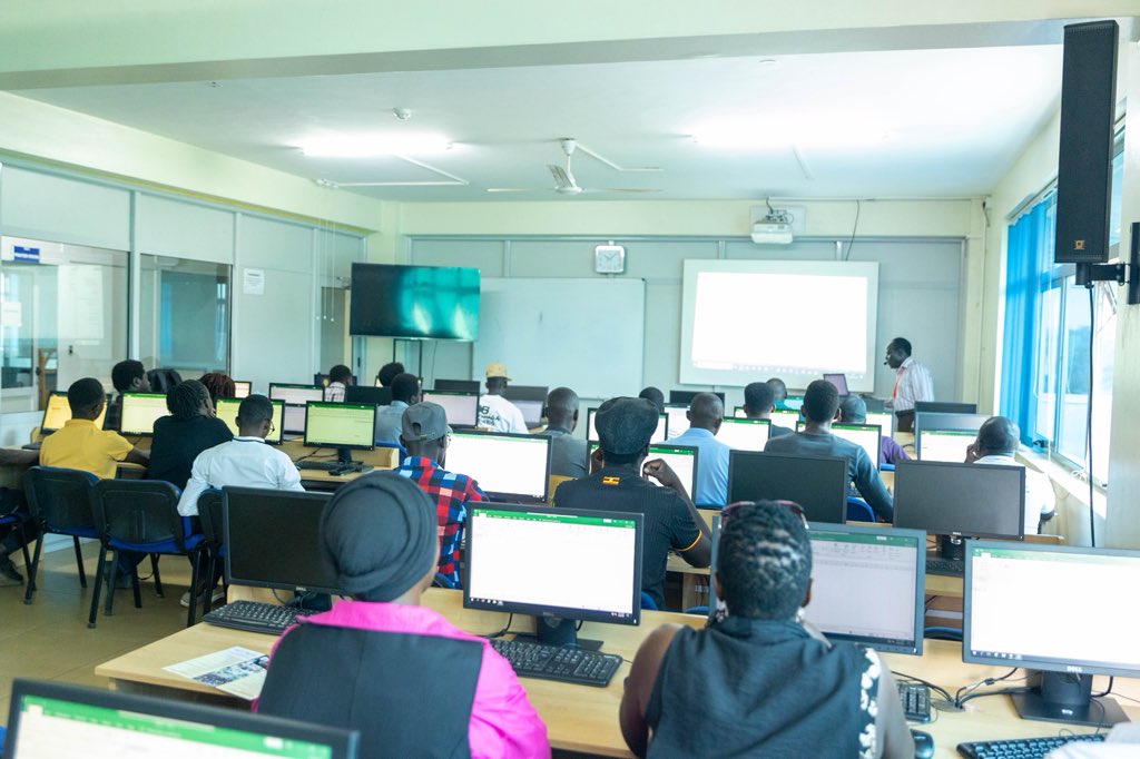 isbatkampala's tweet image. Happening Now! Free Workshop Training in Advanced Excel at ISBAT University!
Sharpen your skills, learn pro tips, and master Excel like never before — all for FREE!
#AdvancedExcel #ISBATUniversity #FreeTraining #ExcelMastery