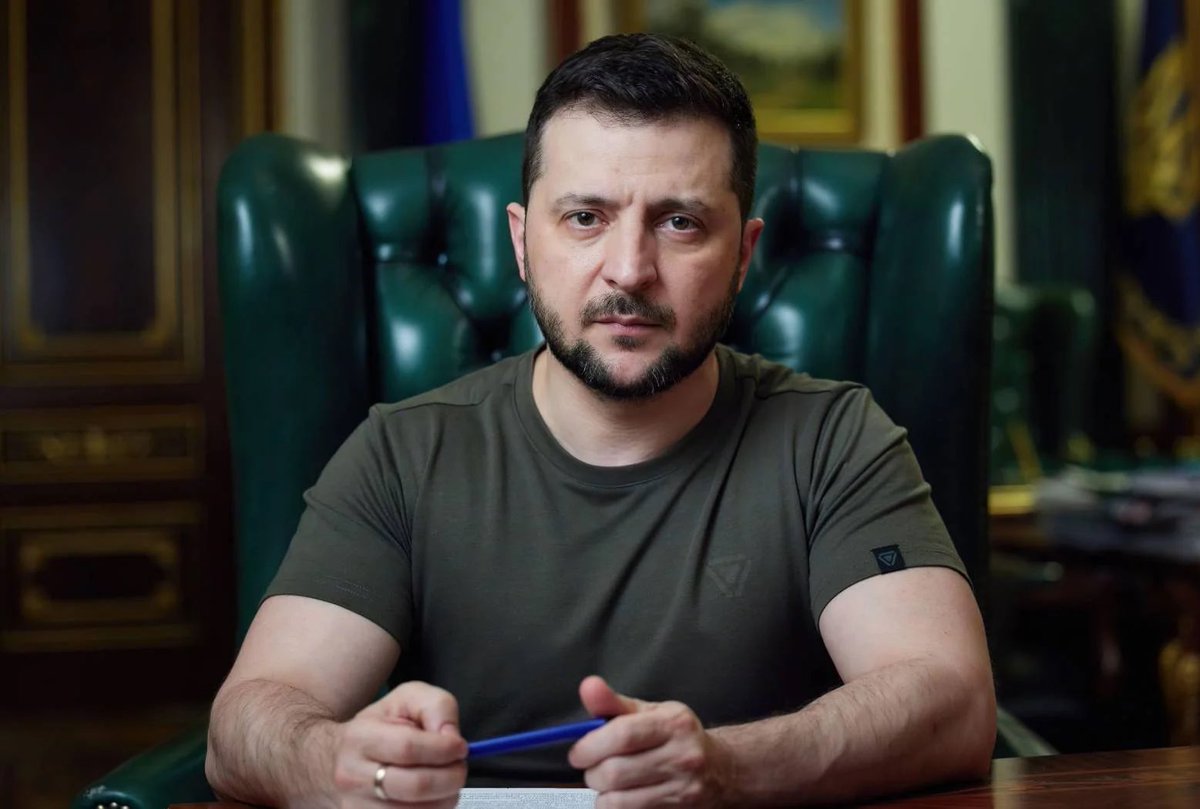 Anna (@annademilanese) on Twitter photo .<a href="/ZelenskyyUa/">Volodymyr Zelenskyy / Володимир Зеленський</a>
„Die Ukrainer werden ihr Land nicht dem Besatzer schenken“
Selenskyj hat den größten Respekt für seine Haltung verdient. .<a href="/ZelenskyyUa/">Volodymyr Zelenskyy / Володимир Зеленський</a>
„Die Ukrainer werden ihr Land nicht dem Besatzer schenken“
Selenskyj hat den größten Respekt für seine Haltung verdient.