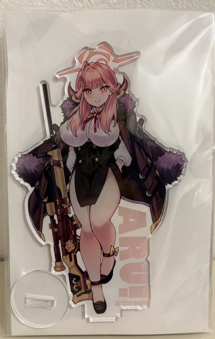 夏コミ新作グッズのゲヘナアクスタシリーズのアル社長。
(BIGサイズは2000円、デフォルメサイズは1000円)
メロンブックス専売でも委託予定です。 