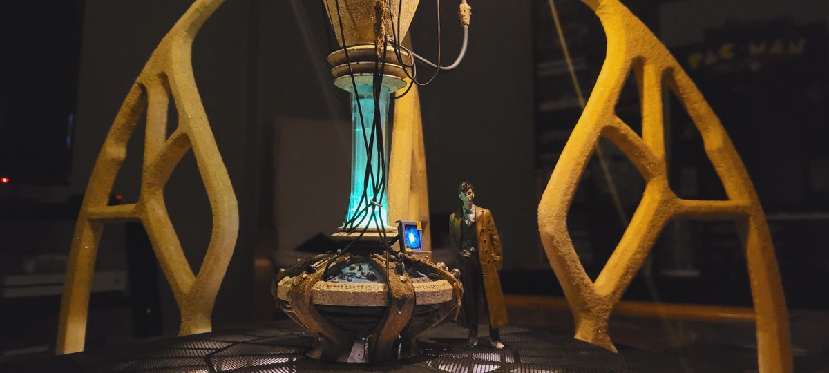 Now that the flooring is done, I've started working on the coral buttresses, which is probably the easiest part of this project.