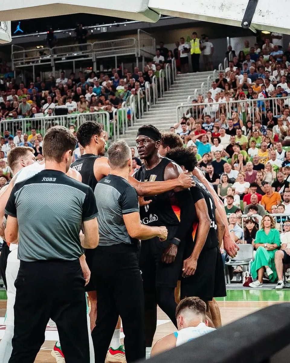 On mi nešto kaže, ja ga nabodem, nisam znao taj slovenački baš najbolje 🫡