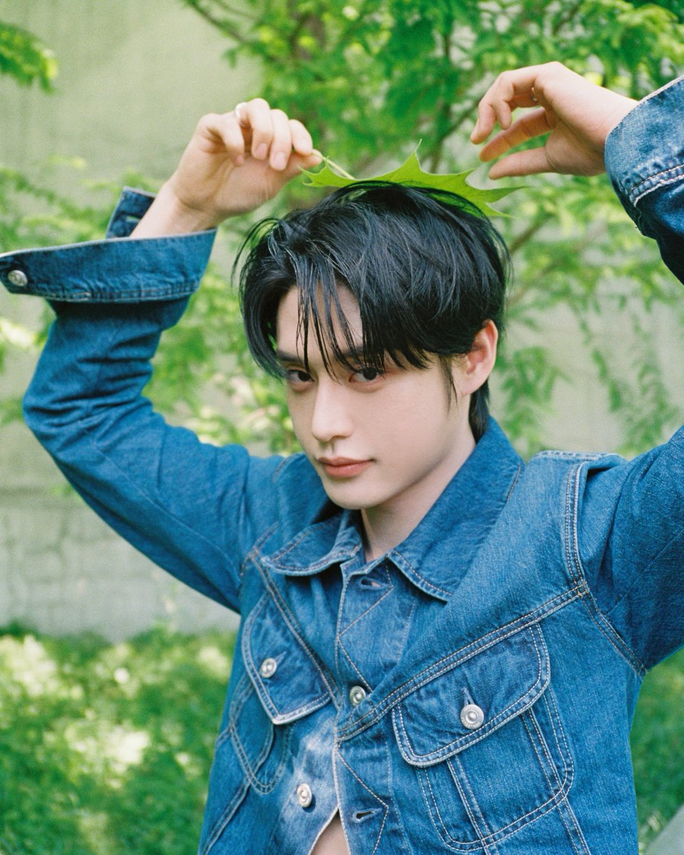 ZB1_official's tweet photo. ZEROBASEONE THE 1ST FULL ALBUM
❝𝙉𝙀𝙑𝙀𝙍 𝙎𝘼𝙔 𝙉𝙀𝙑𝙀𝙍❞

Concept Photo ORDINARY ver.
#KIMJIWOONG #김지웅

💿 Pre-Save
https://t.co/Jo1YC6YwvL

2025.09.01 18:00 (KST)

#ZEROBASEONE #ZB1 #제로베이스원
#NEVER_SAY_NEVER https://t.co/rovkKnzQbZ