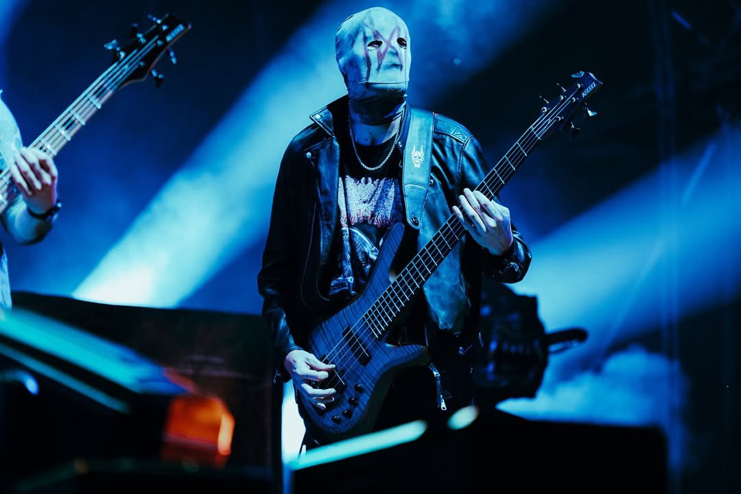 iii token single handedly saved 2025 with a simple side quest and a white mask. insane.