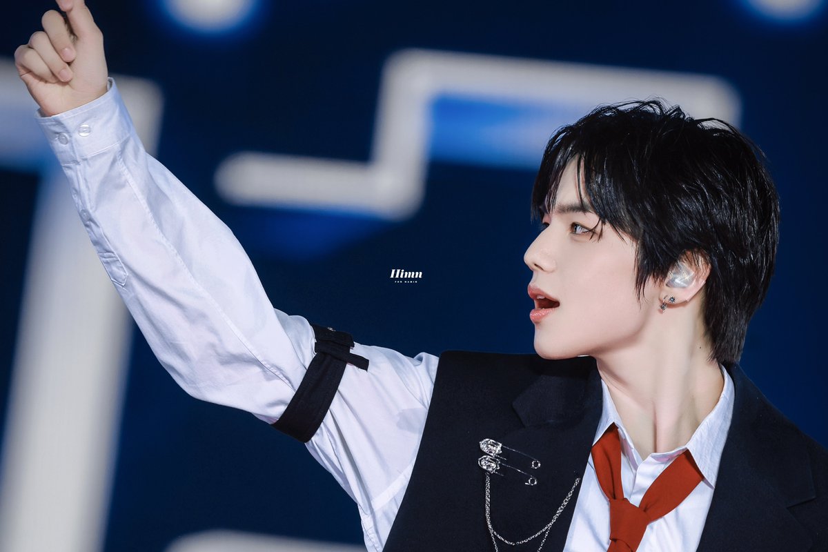 ℋ +3

#SMTR25 #SMNBG 
#HAMIN #하민 #LEEHAMIN