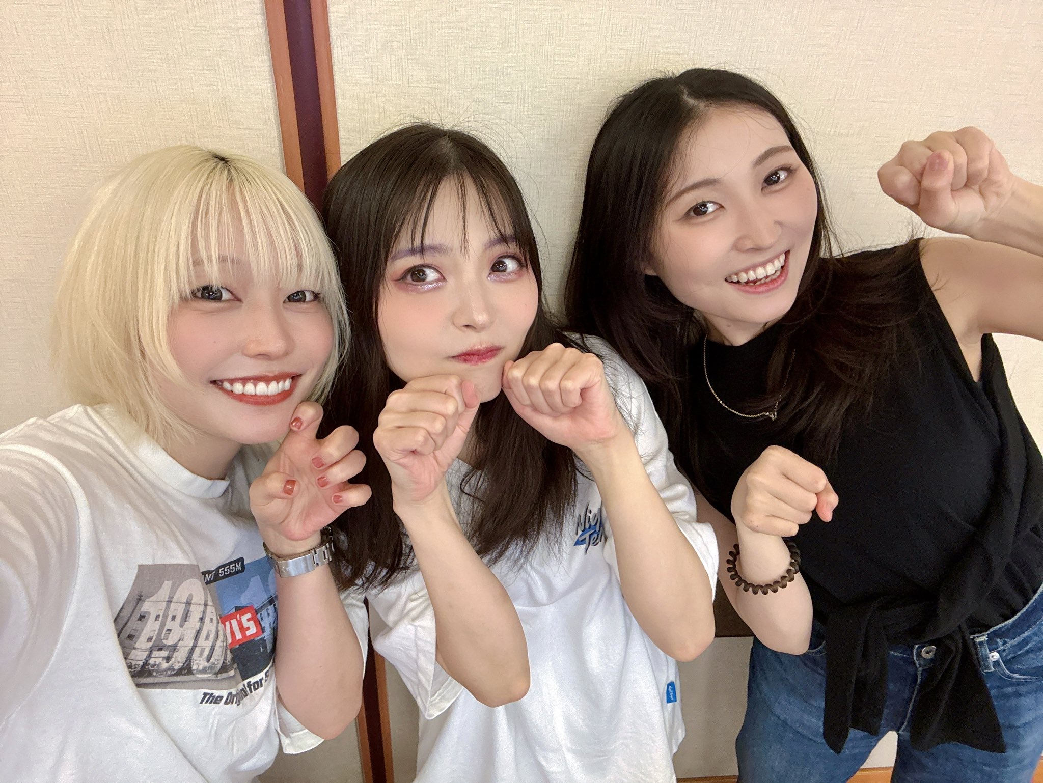 シリアルNO15朝姫　朝の靴紐　AGR 直筆サイン 若山詩音さん シリアルNO15朝姫 朝の靴紐 AGR 直筆サイン 若山詩音さん