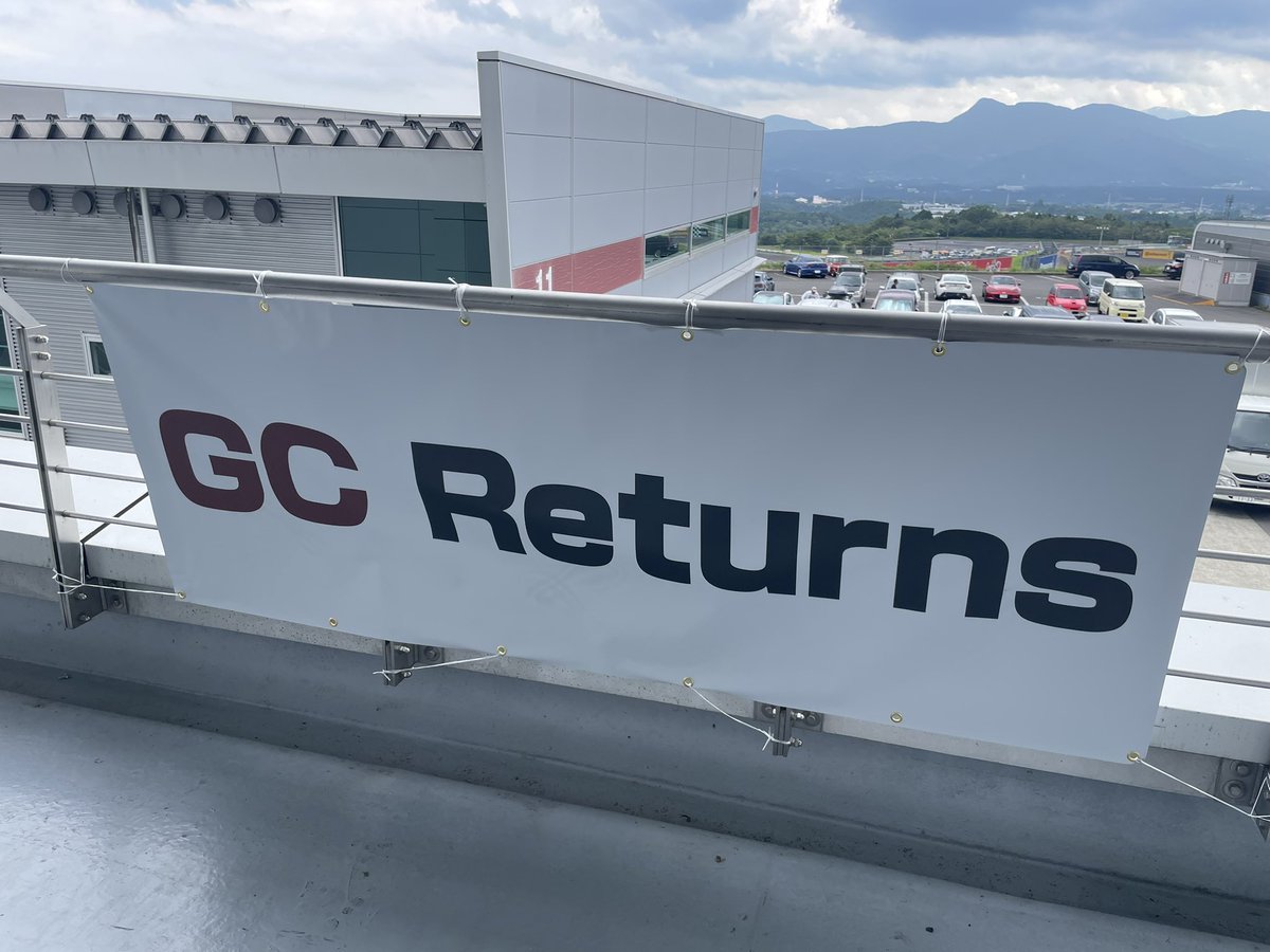 napac_jp's tweet photo. 本日GCReturnsに行ってきました〜！
1989年以降36年ぶりの富士グランチャンピオンレースが行われ、大いに盛り上がりました！

そんな決勝レーススタートの様子を少し...！

か、かっこいい(*´>ω<`*)
#富士グランチャンピオンレース
#GCReturns
#LRDC
#富士スピードウェイ https://t.co/3KaxgC1Stm