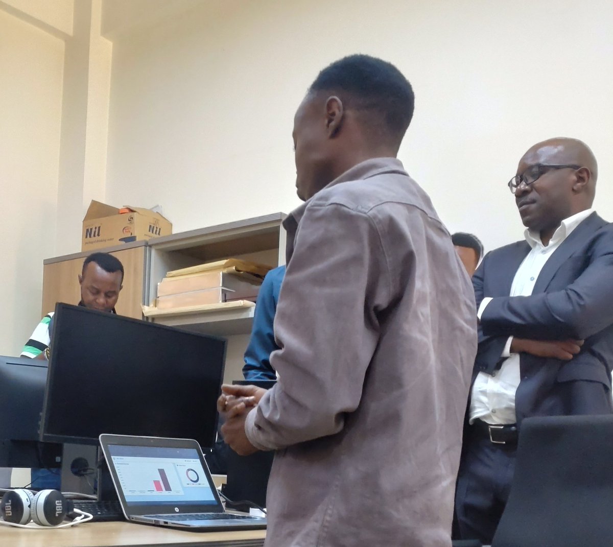 We were inspired by the visit of  <a href="/XandrineUmutoni/">Sandrine Umutoni</a>, Minister of State for Youth and Arts, to our workplace. The experience motivated the  team and highlighted promising opportunities ahead as we continue to empower businesses through innovative digital tools.
 #Diolichat