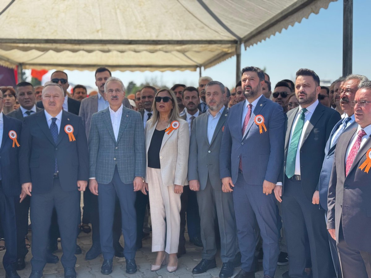 Ulaştırma ve Altyapı Bakanımız Sayın Abdulkadir Uraloğlu’nun teşrifleriyle, Avanos’umuzun simgesi tarihi taş köprümüzün restorasyon sonrası açılışını gerçekleştirdik.

Yüzyılı aşkın süredir Avanosumuzun iki yakasını birleştiren bu köprümüz, aslına uygun şekilde restore edilerek