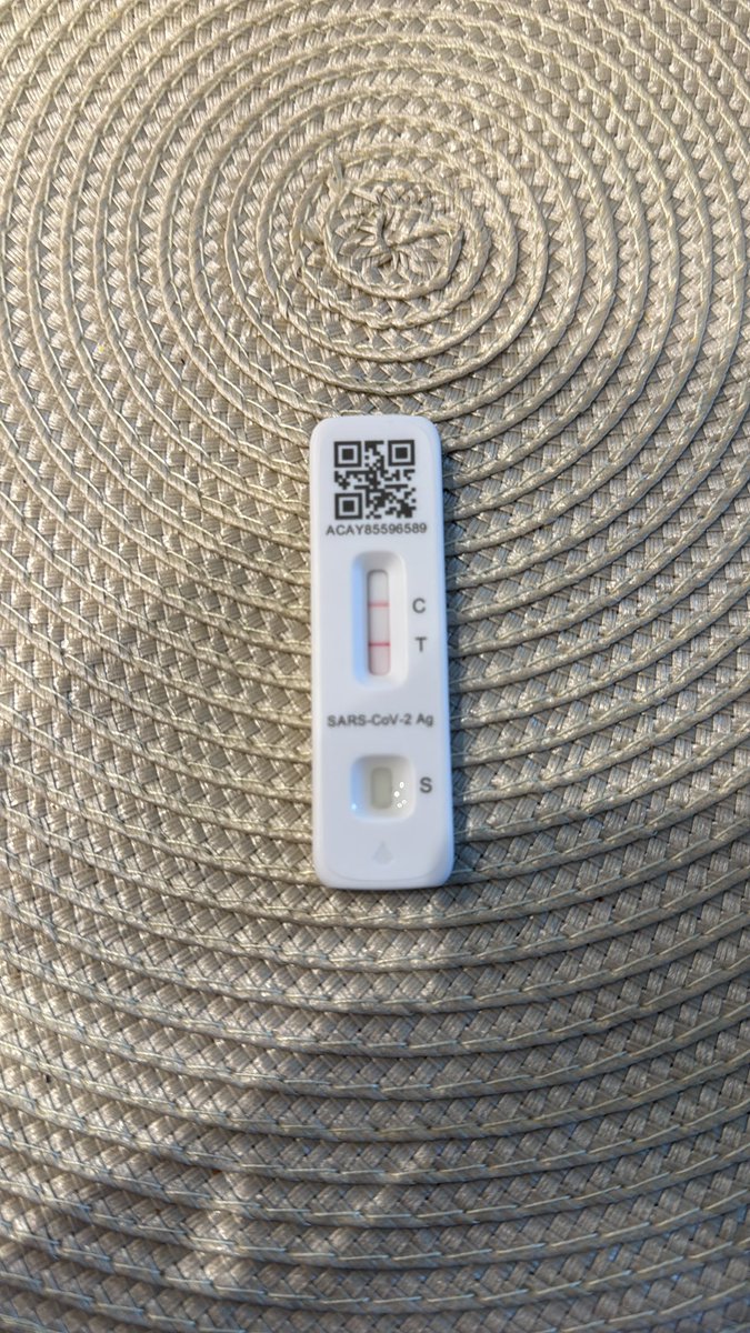 HeartDaveWebb's tweet photo. Here we go again 🙁 Antivirals received &amp; started, hunkering down for a quick recovery ❤️💛❤️
#immunosuppressed
#forevergrateful #shareyourwishes #organdonation #hearttransplant 
#secondchance #formydonor
#livinglife #leavethemcertain #havethechat #donatelife #passiton https://t.co/bY10cdbrO1