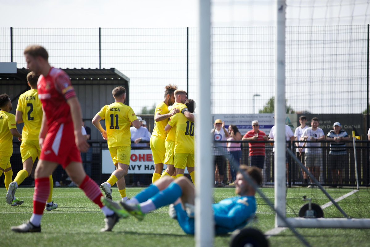 Harborough Town FC ๐ (@harbtownfc) on Twitter photo BACK OUT FOR THE SECOND! ๐
Weโre underway for the second half at the Beehive โ <a href="/BenStephens13/">Ben Stephens</a>โs first-half penalty has us in front! โฝ๏ธ
๐ง Tune in to Bees Radio for all the action:
๐ harbtownfc.mixlr.com/events/4443563
๐ธ: <a href="/R__BMedia/">RB Media</a>
#HARNEE | #UpTheBees | #Harborough
<a href="/hfmnews/">HFM News</a> | BACK OUT FOR THE SECOND! ๐
Weโre underway for the second half at the Beehive โ <a href="/BenStephens13/">Ben Stephens</a>โs first-half penalty has us in front! โฝ๏ธ
๐ง Tune in to Bees Radio for all the action:
๐ harbtownfc.mixlr.com/events/4443563
๐ธ: <a href="/R__BMedia/">RB Media</a>
#HARNEE | #UpTheBees | #Harborough
<a href="/hfmnews/">HFM News</a> |