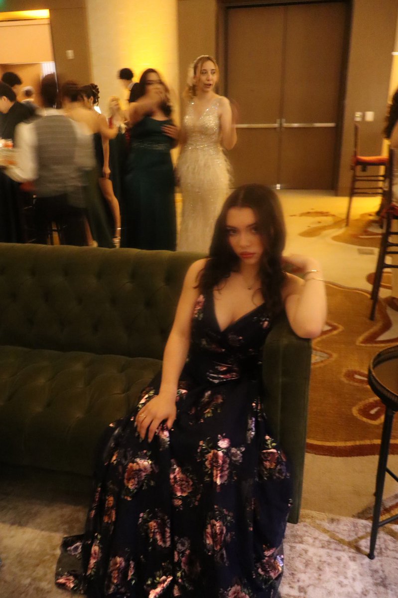 kendallmiaa's tweet photo. never before seen prom moment https://t.co/mhRYCmIm8t