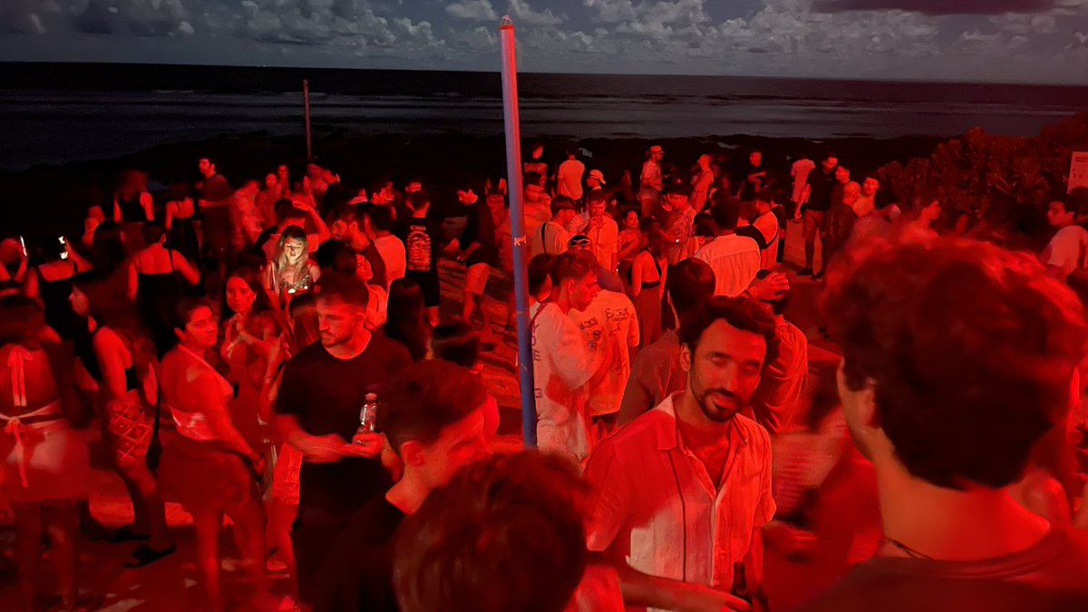 锡亚高著名的周六Harana派对，欧美人比本地人多，Siargao菲律宾 #siargao