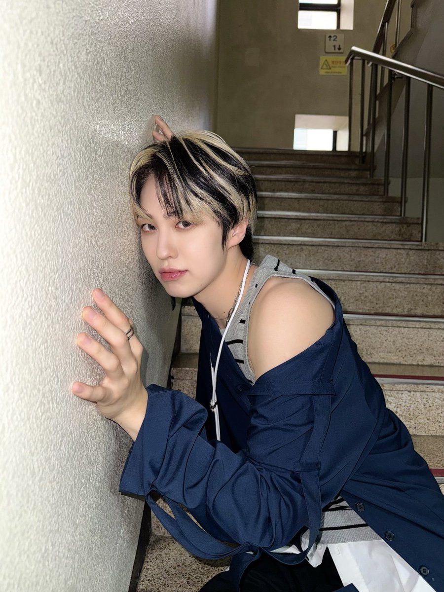 날 보시오😛

#EPEX #이펙스 #AYDEN #에이든