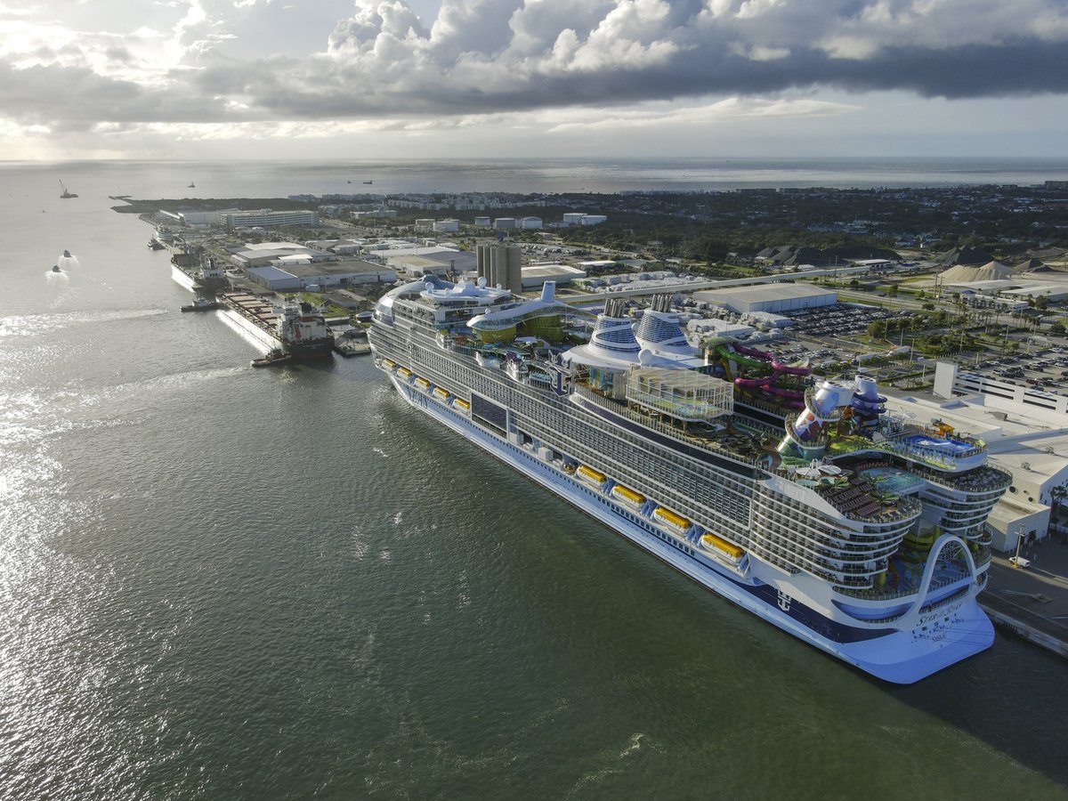 PortCanaveral's tweet photo. SHE’S HERE! ROYAL CARIBBEAN’S STAR OF THE SEAS, ARRIVES AT PORT CANAVERAL FOR THE FIRST TIME: The world’s largest cruise ship, Royal Caribbean’s Star of the Seas, arrived this morning at Port Canaveral for the very first time, sailing past Jetty Park with a water cannon tugboat escort before docking at the recently renovated Cruise Terminal 1.

The new 248,663-ton Icon Class ship will operate a series of special showcase voyages and be officially named by legendary music icon Diana Ross before launching seven-day easter and western Caribbean sailings from the Port at the end of this month.

Be sure to check out a “Star”-Studded Sailabration, a fun wave out event on Saturday, August 16 at Jetty Park coinciding with the afternoon departure of Star of the Seas from Port Canaveral. Festivities kick off at 3:30 p.m. and will feature food trucks, themed giveaways, a DJ and more. Attendance at the event is free, however parking passes for Jetty Park are required and should be purchased in advance by visiting https://t.co/oRwpRnSoHY.  

Event details can be found at https://t.co/qpgpESpf6e
#WeArePortCanaveral #StarOfTheSeas #welcomehome