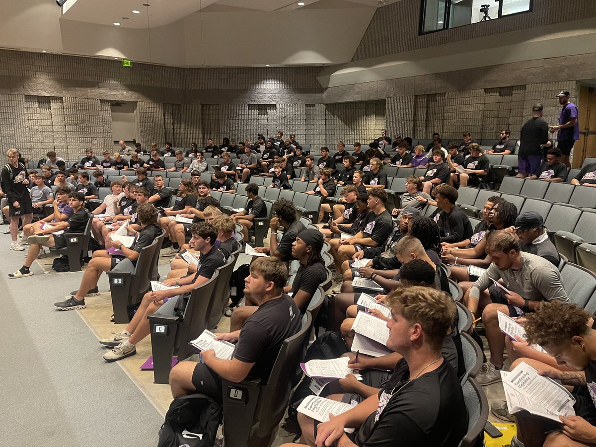 Alexa, play “Hard Knocks Theme.”

Day 1️⃣…

28 DAYS ⏳🥷🏽… 

BOMO #IZUP⬆️ 

#RollCats🐈‍⬛