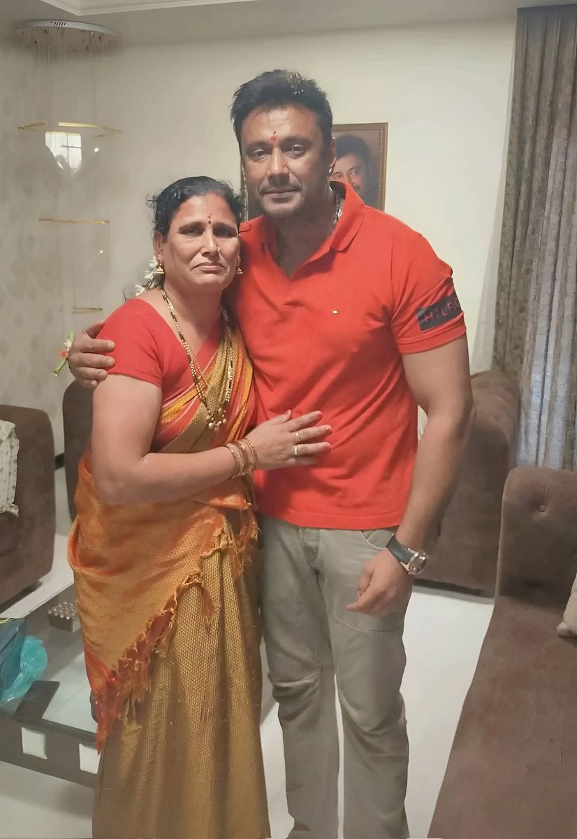 Kannada Beatz (@kannadabeatz) on Twitter photo Today Exclusive Pic Of Boss ❤️🫶
#DBoss #DBossForever #BossOfSandalwood
<a href="/dasadarshan/">Darshan Thoogudeepa</a> Today Exclusive Pic Of Boss ❤️🫶
#DBoss #DBossForever #BossOfSandalwood
<a href="/dasadarshan/">Darshan Thoogudeepa</a>