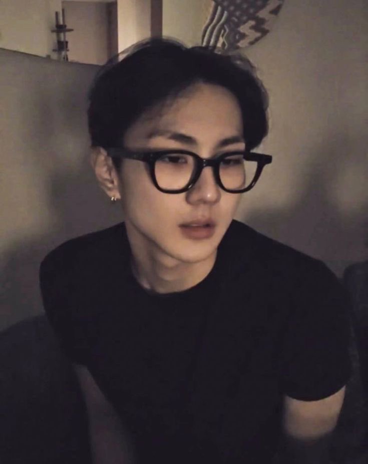 hoonnav's tweet image. side &amp;amp; main acc