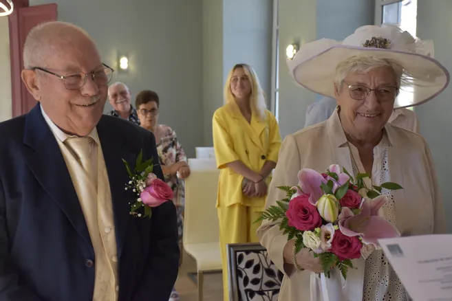 Quel est le secret des époux Piet qui ont célébré leurs 60 ans de mariage à Pithiviers ? larep.fr/pithiviers-453…
