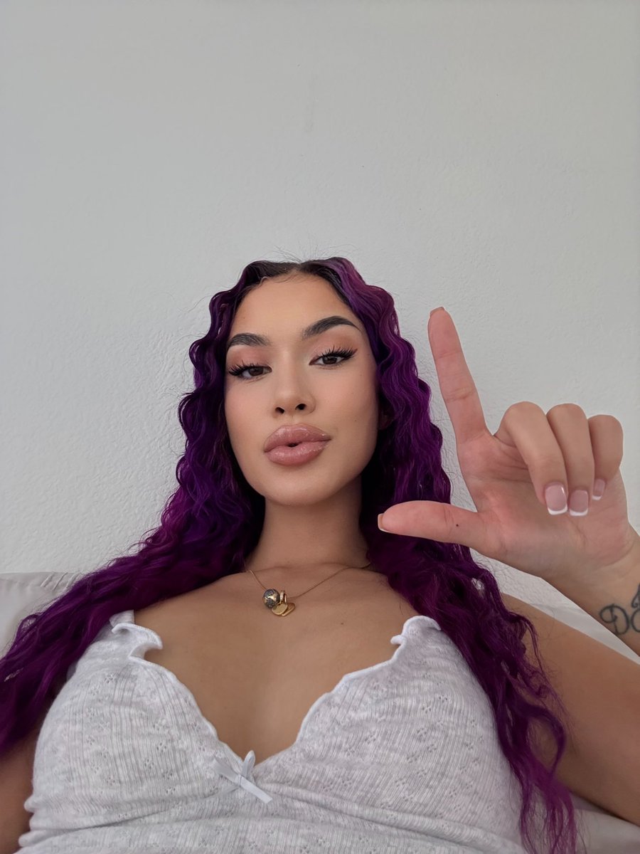 Not Long Before You Break.. 🫦