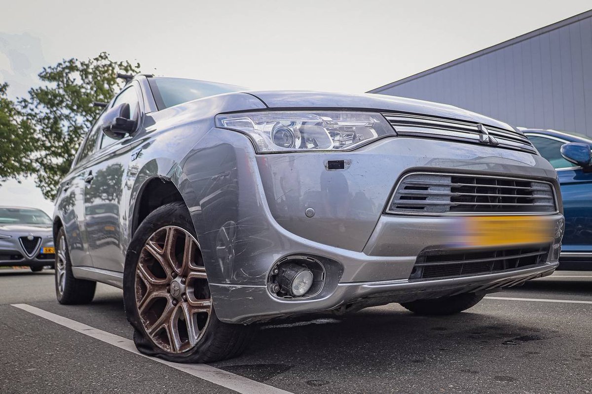 Politie houdt dronken bestuurder aan na meerdere aanrijdingen in Leek