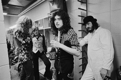 Led Zeppelin backstage, 1975