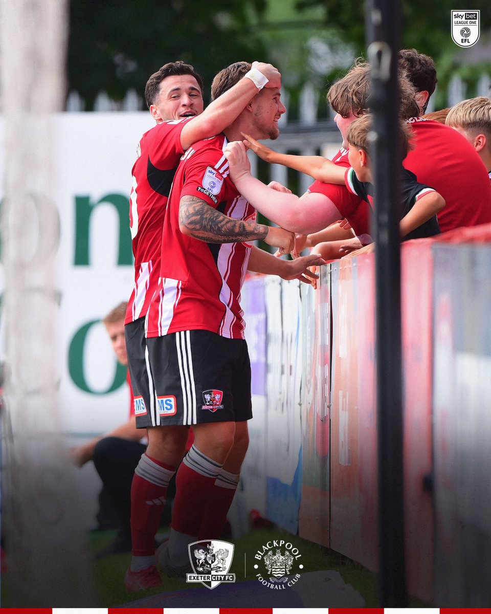Exeter City FC (@officialecfc) on Twitter photo 📸 Celebrating the first of many! 👏
<a href="/JaydenWareham/">Jayden Wareham</a> | #ECFC #SemperFidelis 📸 Celebrating the first of many! 👏
<a href="/JaydenWareham/">Jayden Wareham</a> | #ECFC #SemperFidelis