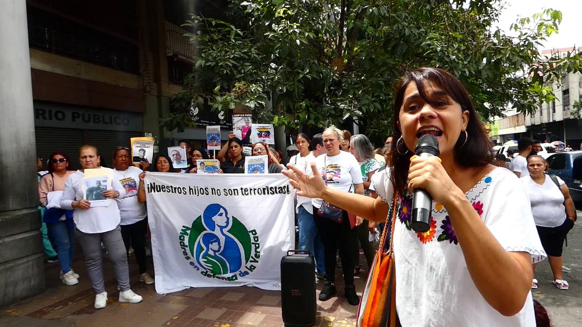 🔴PCV: We demand the immediate release of Martha Lía Grajales and that she be found alive!

The Political Bureau of the Central Committee of the Communist Party of Venezuela (PCV) denounces before the country and the international community the kidnapping of human rights activist