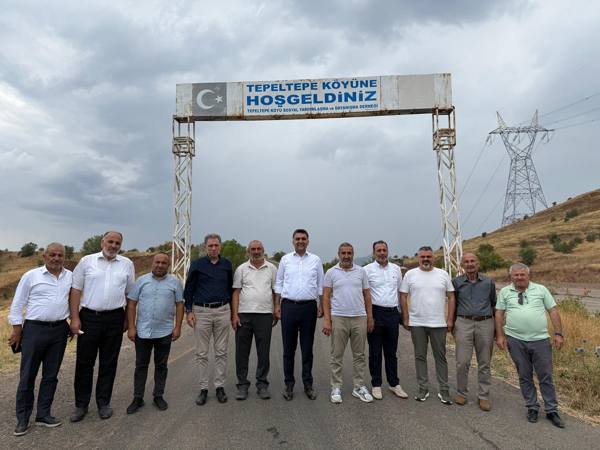 AK Parti Sarıyer’den Gönüllere Sefer Var.❤️

Grup Başkan Vekilimiz Abdullah Erol Akkuş, Meclis Üyemiz Ali Yaman, İlçe Başkan Yardımcılarımız ve Yönetim Kurulu Üyelerimiz; Dursun Küçükel, Orhan Dağ, Murat Yaşar, Fahri Günay, Bülent Çıtır, Ayhan Kılıç, Ahmet Kuzpınar, Maden Mahalle