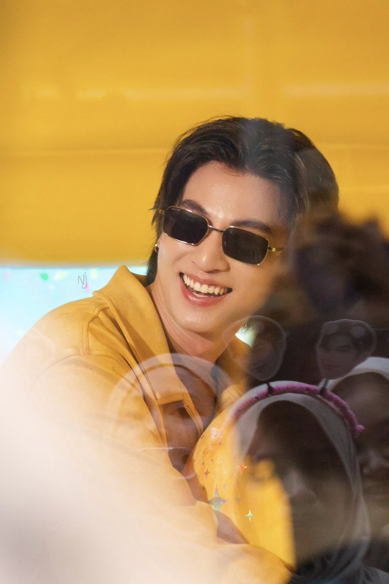 NJ (@n2dj3) on Twitter photo นัองกลัฟยิ้มน่ารักที่สุดในโลกค่ะ 🌻💛
BUTTER BABY X GULF
#ButterBabyOpeningXGulf
#GulfKanawut
<a href="/gulfkanawut/">gulfkanawut</a>
#takenbyNJ นัองกลัฟยิ้มน่ารักที่สุดในโลกค่ะ 🌻💛
BUTTER BABY X GULF
#ButterBabyOpeningXGulf
#GulfKanawut
<a href="/gulfkanawut/">gulfkanawut</a>
#takenbyNJ